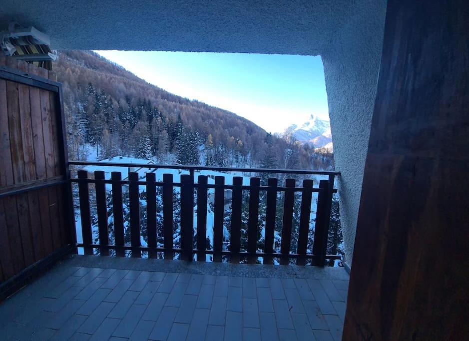 Appartamento Con Vista - Nuova Ristrutturazione Oulx Dış mekan fotoğraf